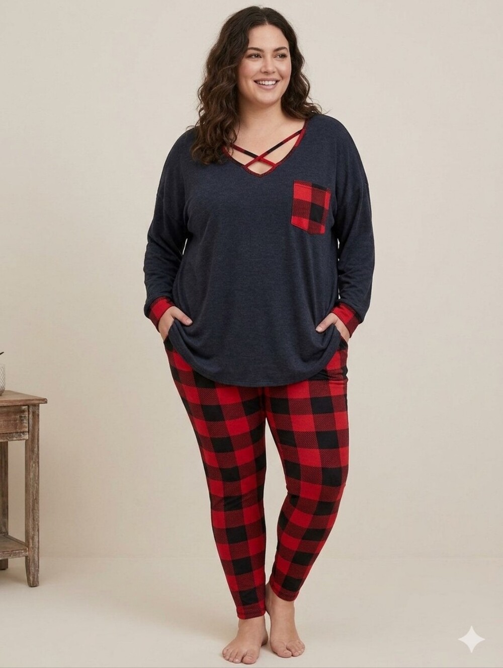 Plaid Woman Pajamas Set - Black and Red ....